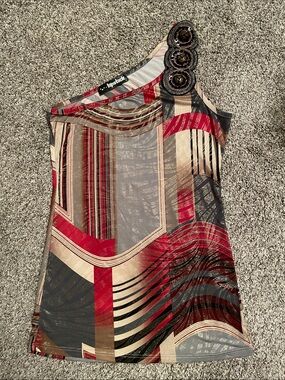 Lipstick Boutique One-Shoulder Geometric Print Dress in Red, Gold and Black